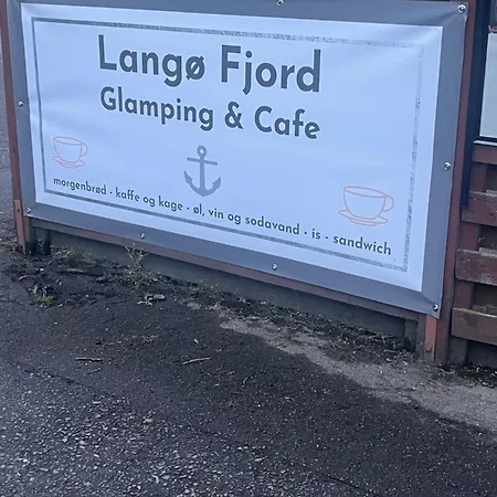 Lango Fjordglamping Telt Nr 4 * Наксков